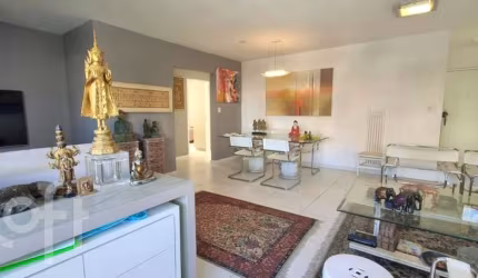 Apartamento à venda em Centro com 93 m², 3 quartos