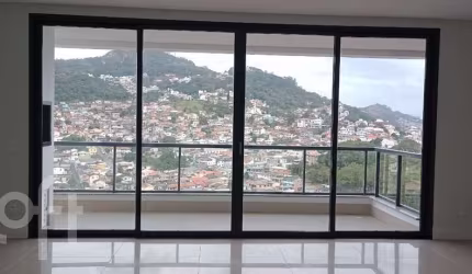 Apartamento à venda em Agronômica com 123 m², 3 qu