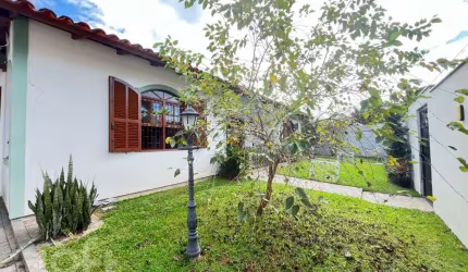Casa à venda em Córrego Grande com 210 m², 3 quart