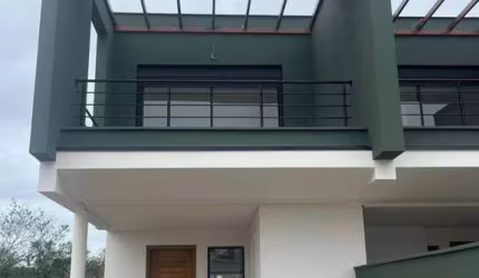 Casa à venda em Ribeirão da Ilha com 154 m², 3 qua