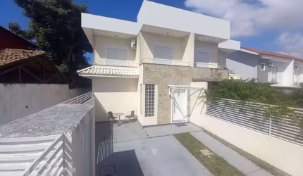 Casa à venda em Moenda com 129 m², 3 quartos, 1 su