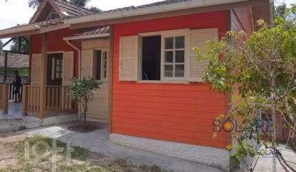 Casa à venda em Rio tavares central com 120 m², 3