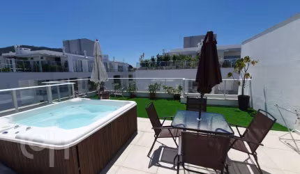 Apartamento à venda em Lagoa Pequena com 161 m², 2