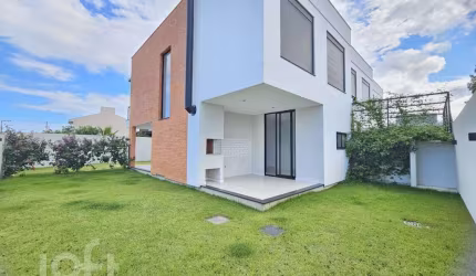 Casa à venda em Campeche Central com 149 m², 3 qua