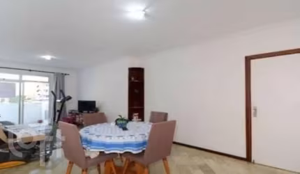 Apartamento à venda em Centro com 98 m², 3 quartos