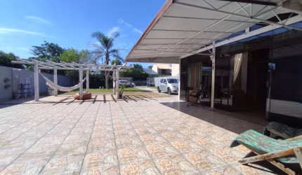 Casa à venda em Campeche Sul com 120 m², 2 quartos