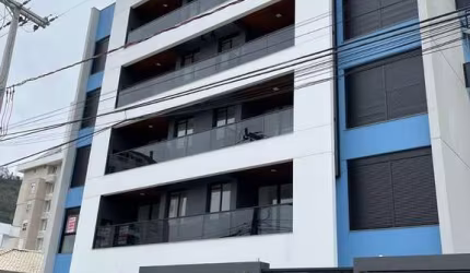 Apartamento de 2 suítes à venda na Trindade