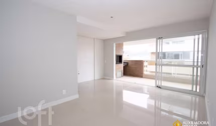 Apartamento à venda em Itacorubi com 96 m², 3 quar