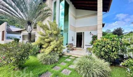 Casa à venda em Córrego Grande com 340 m², 4 quart