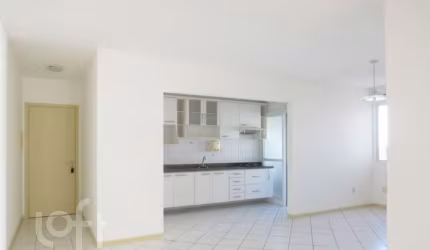 Apartamento à venda em Trindade com 81 m², 2 quart