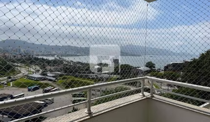 Apartamento de 2 dormitórios à venda no Estreito