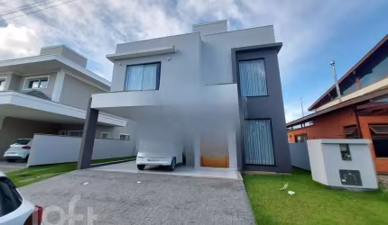 Casa à venda em Campeche Sul com 198 m², 3 quartos