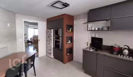 Apartamento à venda em Centro com 248 m², 4 quarto