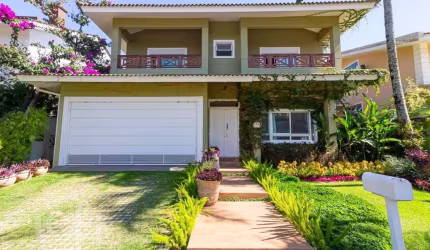 Casa à venda em Jurere Oeste com 320 m², 3 quartos