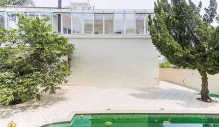 Casa à venda em Jurere Oeste com 365 m², 5 quartos