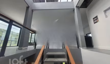 Casa à venda em Rio tavares central com 193 m², 3