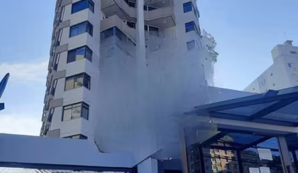 Apartamento à venda em Centro com 197 m², 4 quarto