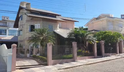 Casa de 4 suítes no bairro João Paulo