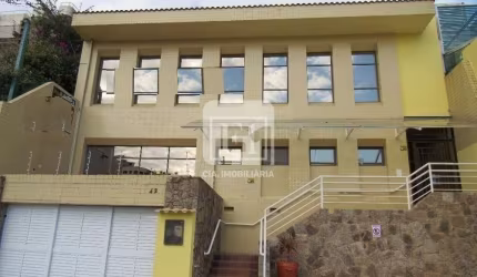 Casa Comercial no Centro