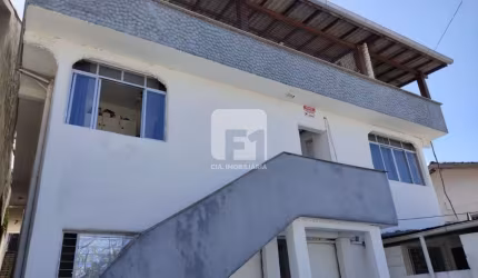 Prédio com 18 Apartamentos Mobiliados na Trindade