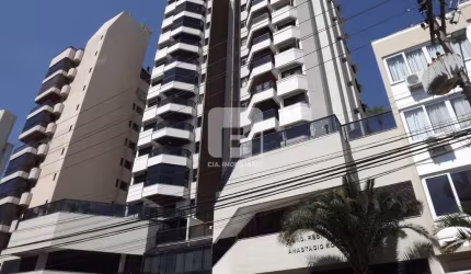 Apartamento 4 dormitórios no Centro Florianópolis