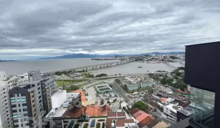 Apartamento à venda em Centro com 73 m², 2 quartos