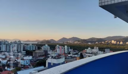 Apartamento à venda em Trindade com 137 m², 2 quar