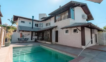 Casa à venda em Jurere Oeste com 520 m², 4 quartos