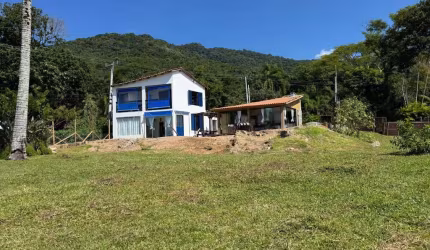 Casa de 3 dormitórios à venda na Costa da Lagoa
