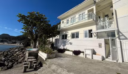 Apartamento de 2 dormitórios no Pântano do Sul