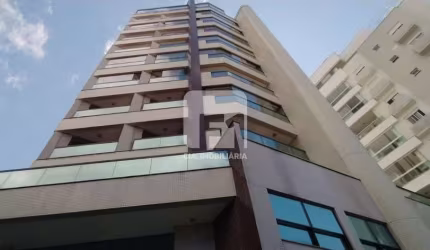 Apartamento de 2 suítes no bairro Trindade