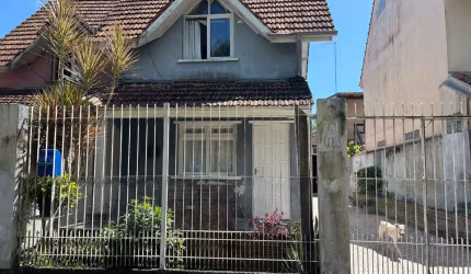 Casa em condomínio fechado na Vargem Grande