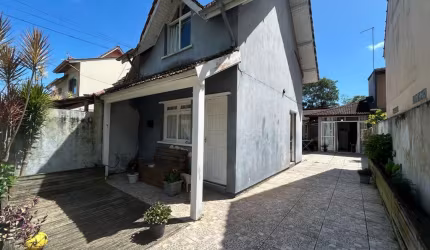 Casa em condomínio fechado na Vargem Grande