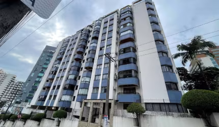Apartamento mobiliado com 3 dormitórios no Centro