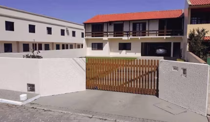 Casa 3 dorm. + 7 duplex a venda no Campeche