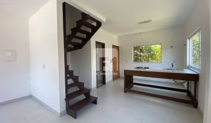 Casa de 2 dormitórios no Campeche.
