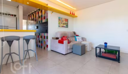 Apartamento à venda em Jurere Leste com 54 m², 1 q