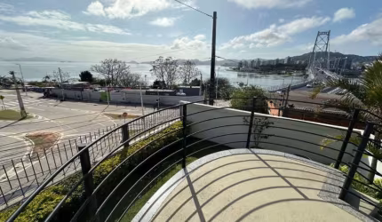 Apartamento de 2 dormitórios no Estreito