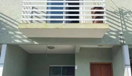 Casa de 2 dormitórios no Rio Tavares