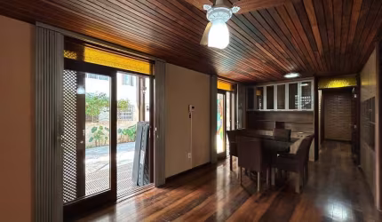 Casa com piscina a 150m do mar em Canasvieiras