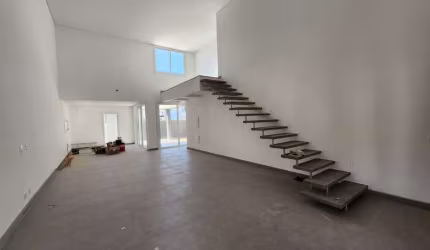 Casa à venda com 4 suítes em condomínio fechado