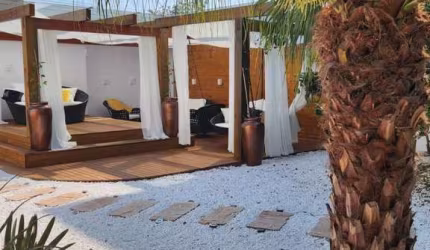 Casa à venda em Canasvieiras com 278 m², 3 quartos
