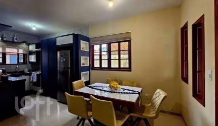 Casa à venda em Vargem Grande com 117 m², 4 quarto