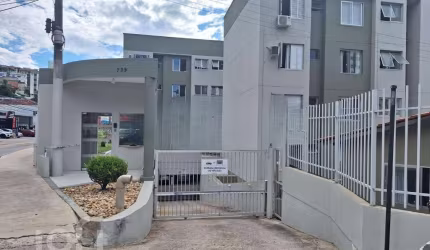 Apartamento à venda em Agronômica com 41 m², 1 qua