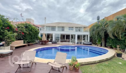Casa à venda em Lagoa da Conceição com 443 m², 5 q