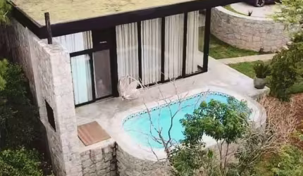 Casa à venda em Ribeirão da Ilha com 100 m², 2 qua