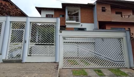 Sobrado Residencial / Parque dos Pássaros