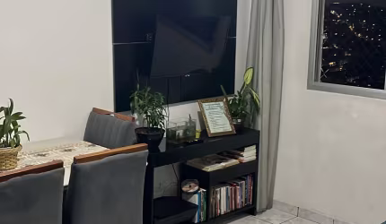Apartamento no Condomínio Tiradentes