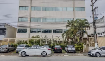 Diadema/SP  Galpão Industrial & Comercial VAGO 2.940 m² construídos