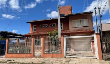 Casa com 4 quartos à venda na Rua Salvador, Jardim América, Caxias do Sul, 288 m2 por R$ 1.100.000